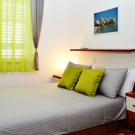 Apartmani Admiral Novalja Exterior photo