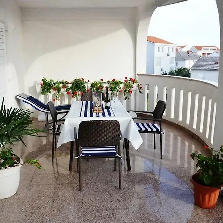 Apartmani Admiral Novalja Exterior photo