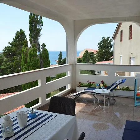 Apartmani Admiral Novalja Exterior photo